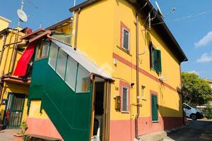 2 LOCALI A MARINO