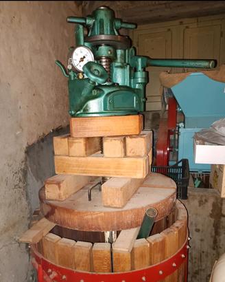 Torchio idraulico