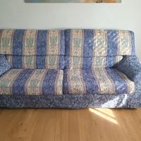 divano 3 posti buono stato -stile provenzale