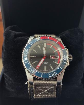 Orologio sportivo da uomo assemblato a mano