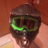 Casco integrale moto cross con visiera nera