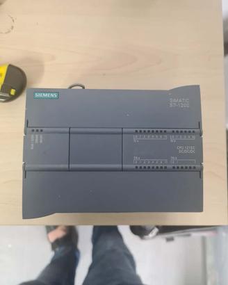 PLC Siemens SPS S7-1200 6ES7 215-1AG31-0XB0