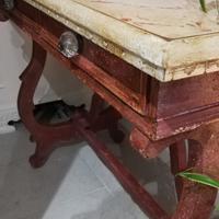 scrivania a o tavolo da soggiorno 