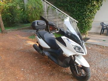 Kymco downtown 300i
