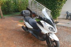 Kymco downtown 300i