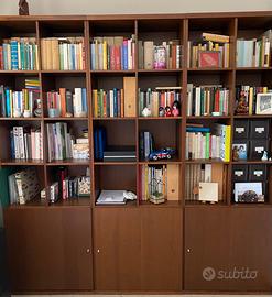 Libreria ikea bonde marrone con ante