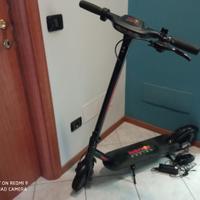 Monopattino Elettrico RedBull Racing E-Scooter
