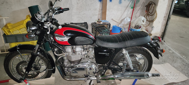 Triumph Bonneville T100 anno 2007