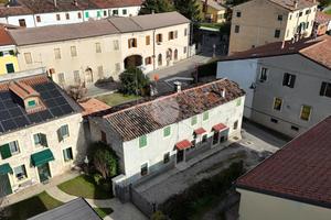 CASA DI CORTE A COLOGNOLA AI COLLI