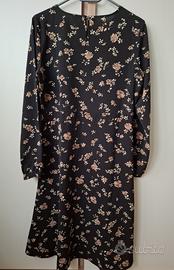 Vestito lungo a fiori nero autunnale