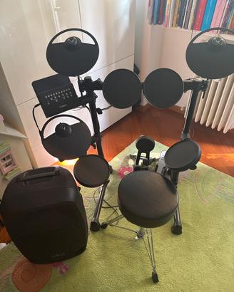 Batteria elettronica YAMAHA+pedali+cassa+sgabello