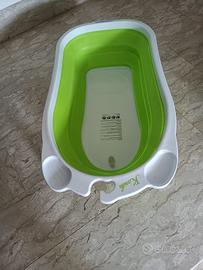 Vaschetta richiudibile per bagnetto neonato