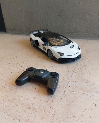 Lamborghini Aventador SVJ modellino radiocomandato