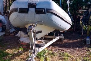 gommone Marshall M80 con motore e carrello stradal
