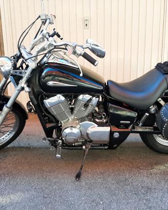 HONDA SHADOW  750