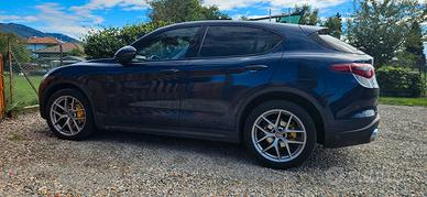 stelvio executive 2.2 210cv 