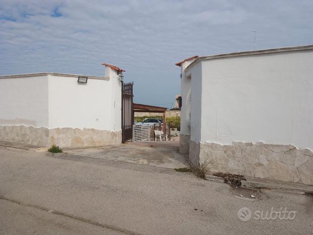 Casa indipendente Lungomare sud di Bari