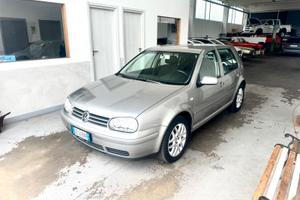 Volkswagen Golf 1.6 16V cat 5p. Highline