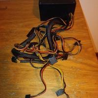 alimentatore modulare cooler master 600w