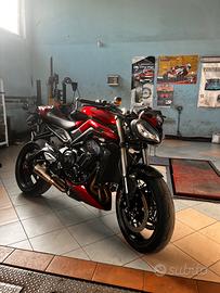Triumph Street Triple - 2023