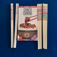 Libro Cucina Cinese + set 12 bacchette
