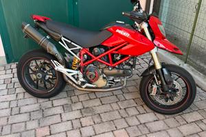 Ducati Hypermotard 1100S