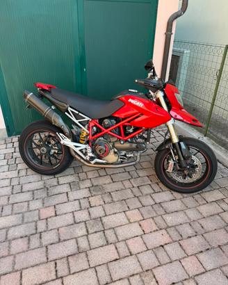 Ducati Hypermotard 1100S