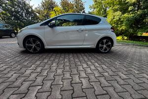 Peugeot 208GTI