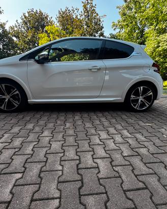 Peugeot 208GTI