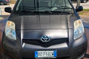 YARIS 1000