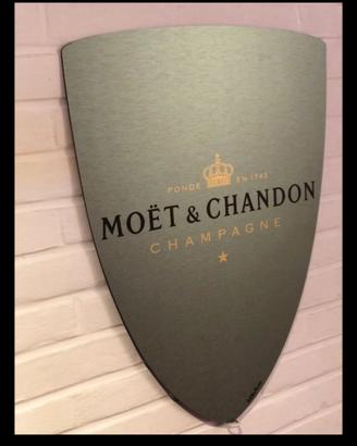 MOËT & CHANDON - PERFETTA DECORAZIONE PER LOCALI