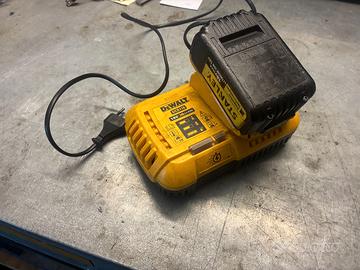 Carica batteria + batteria Stanley
