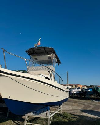 Barca Walkaround Fisherman