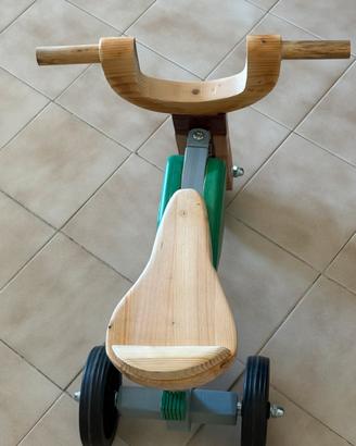 Triciclo bimbi  realizzato in legno  da me