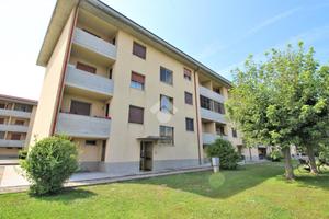 4 LOCALI A CRESCENTINO