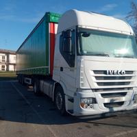 Camion autoarticolato Iveco Stralis 500