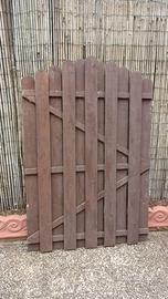 Cancello in legno da giardino