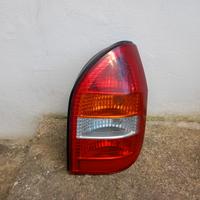 faro posteriore Opel zafira a