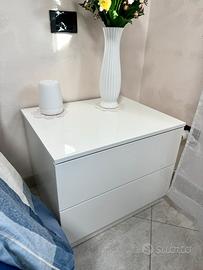 Comodino bianco laccato moderno 2 cassetti