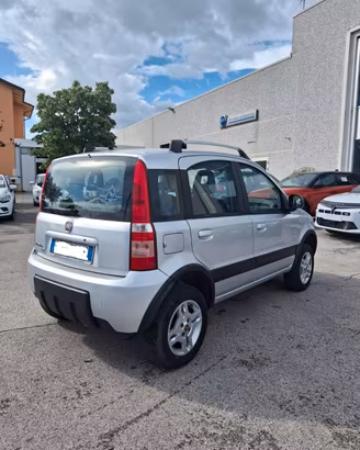 Fiat Panda 1.3 MJT 16V DPF 4x4 Climbing