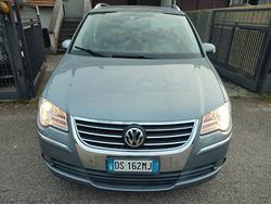 VOLKSWAGEN TOURAN 2009 2.0DIESEL 7POSTI FULL OPT.
