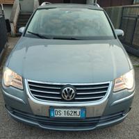 VOLKSWAGEN TOURAN 2009 2.0DIESEL 7POSTI FULL OPT.