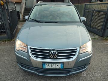 VOLKSWAGEN TOURAN 2009 2.0DIESEL 7POSTI FULL OPT.