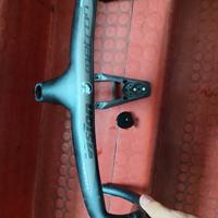 Manubrio vision metron carbon 