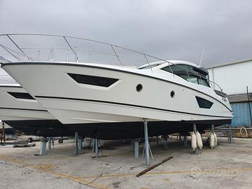 Barca a motore Beneteau GT 46 anno 2019