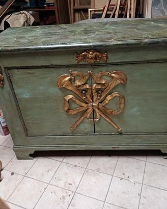 Credenza 