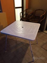 Tavolo in ferro