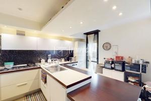 SPLENDIDO ATTICO SU DUE LIVELLI COMPLETAMENTE RIST