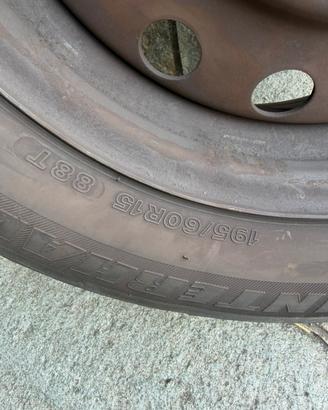 Cerchi con gomme 195/60 r 15