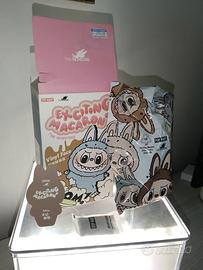 Pop Mart  exciting macaron  the monster - Vinyl Fa